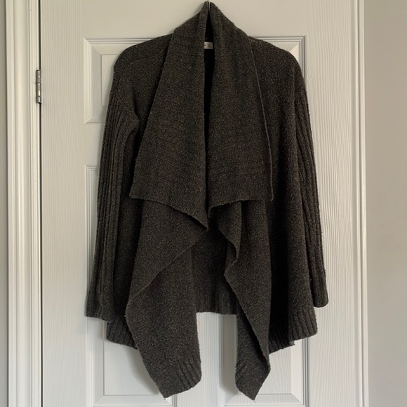 Abercrombie Sweater - Picture 1 of 1